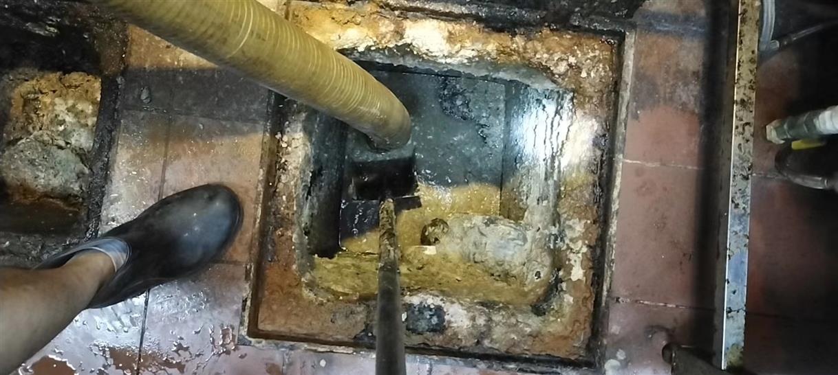 康巴什化油池清理-污水池清掏